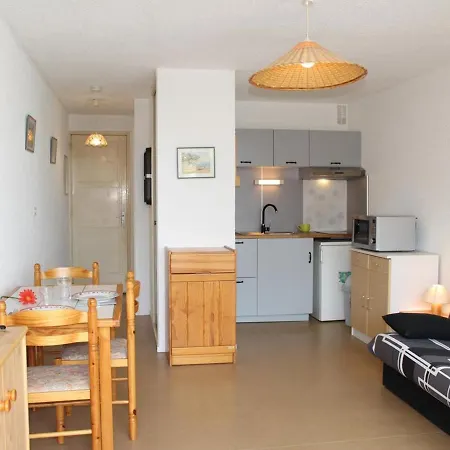 A Gruissan, 2 Couchages, Piscine, Proche Et Commerces - Fr-1-229-106 Gruissan